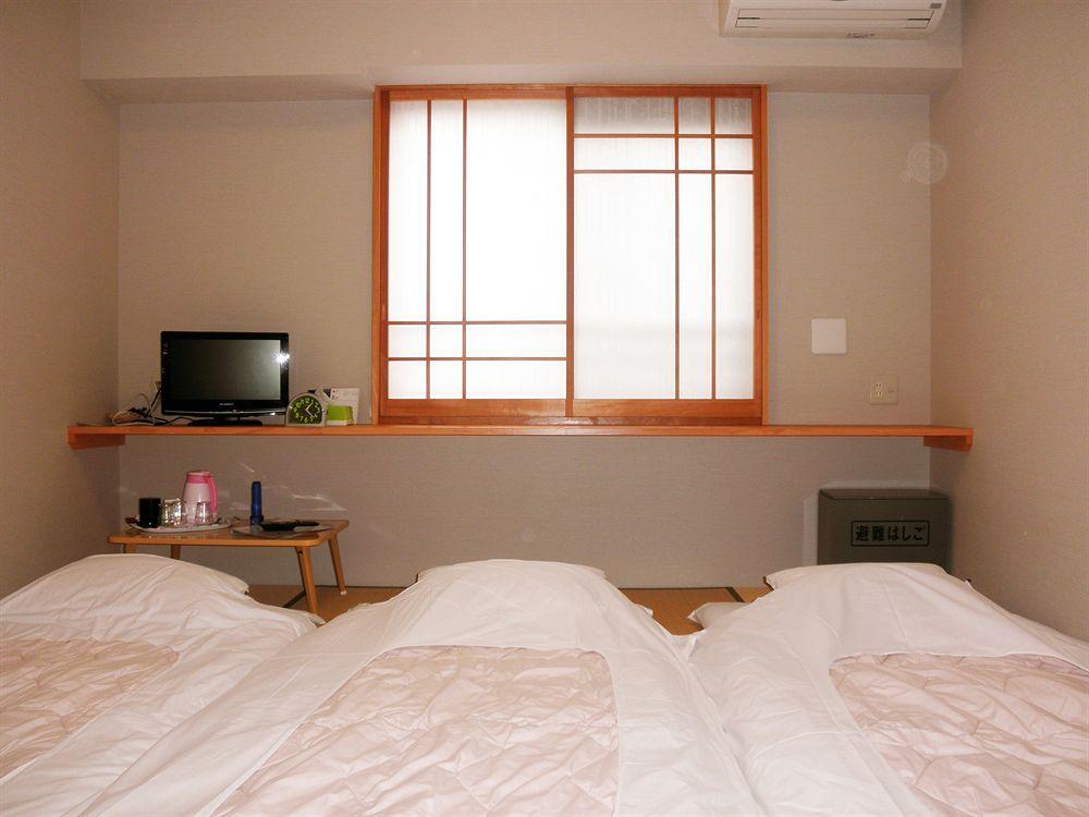 Family Inn Saiko Tokyo Bagian luar foto