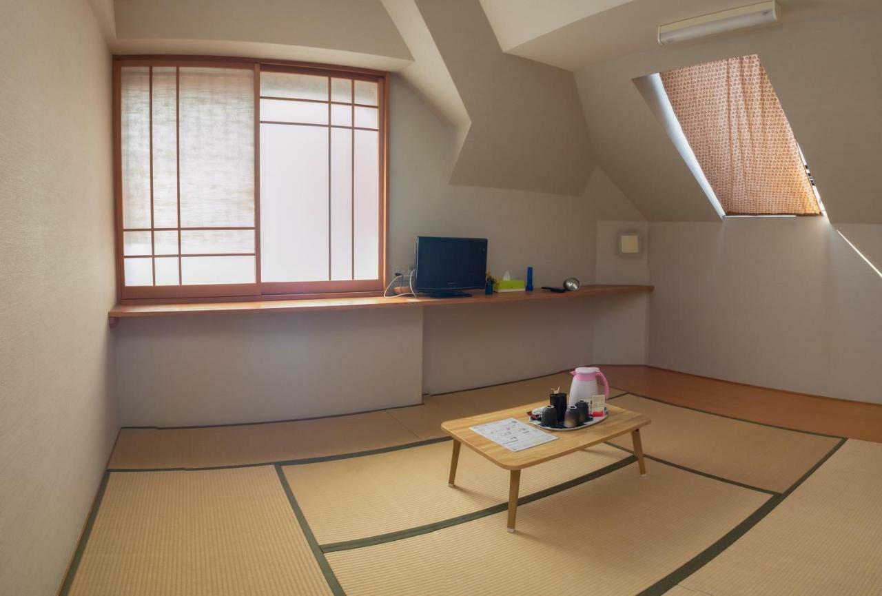 Family Inn Saiko Tokyo Bagian luar foto